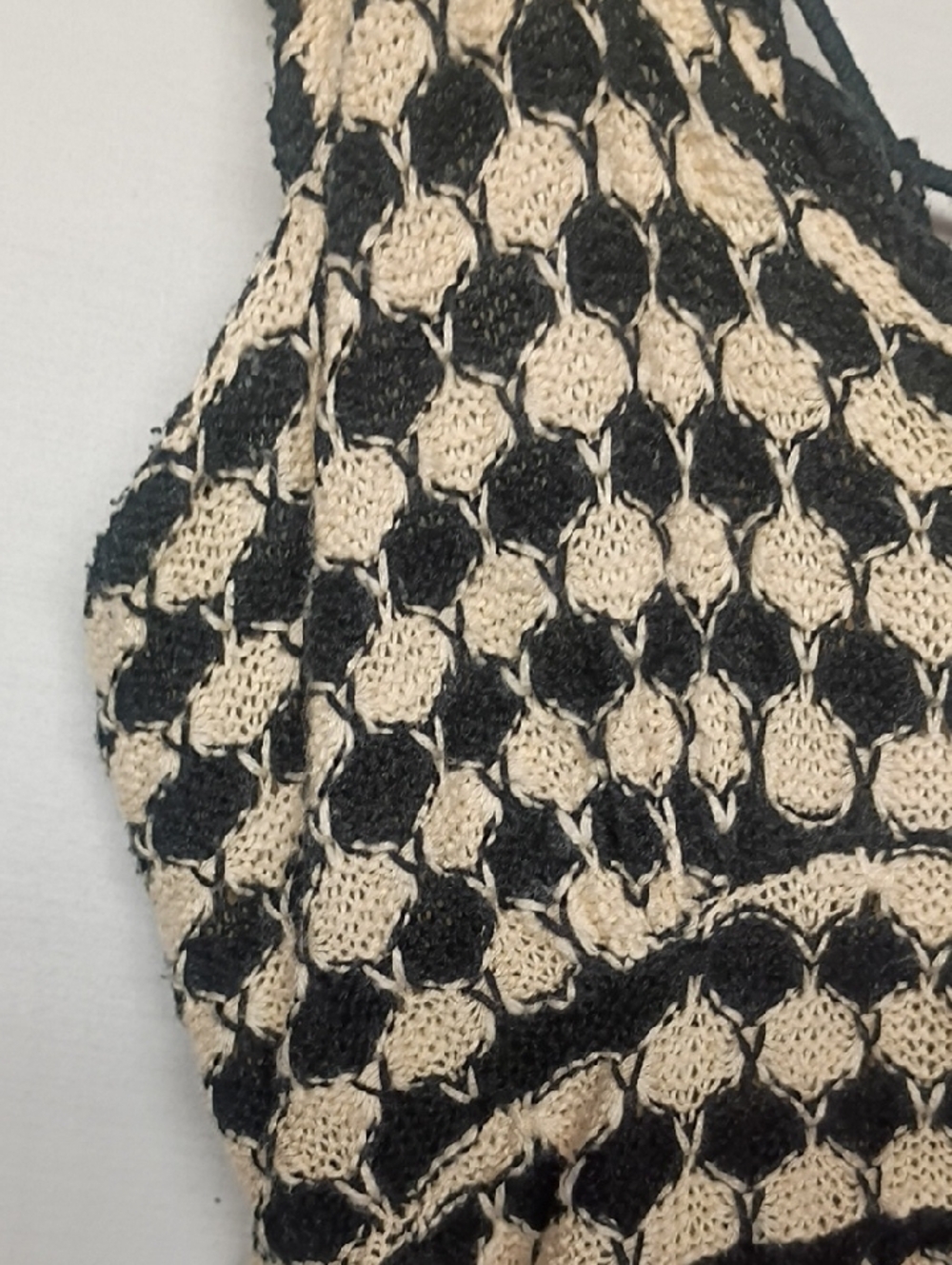 saltwater LUXE Black & Cream Crochet Peplum Crop Top - Picture 6 of 9